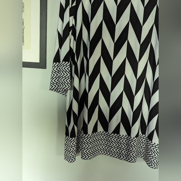 Anthony Richards Stripes Embellished Top - Picture 9 of 10